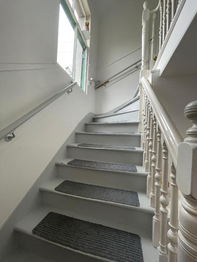 Glen Ness Apartment In Tranquil Area Of City Centre Инвернес Екстериор снимка